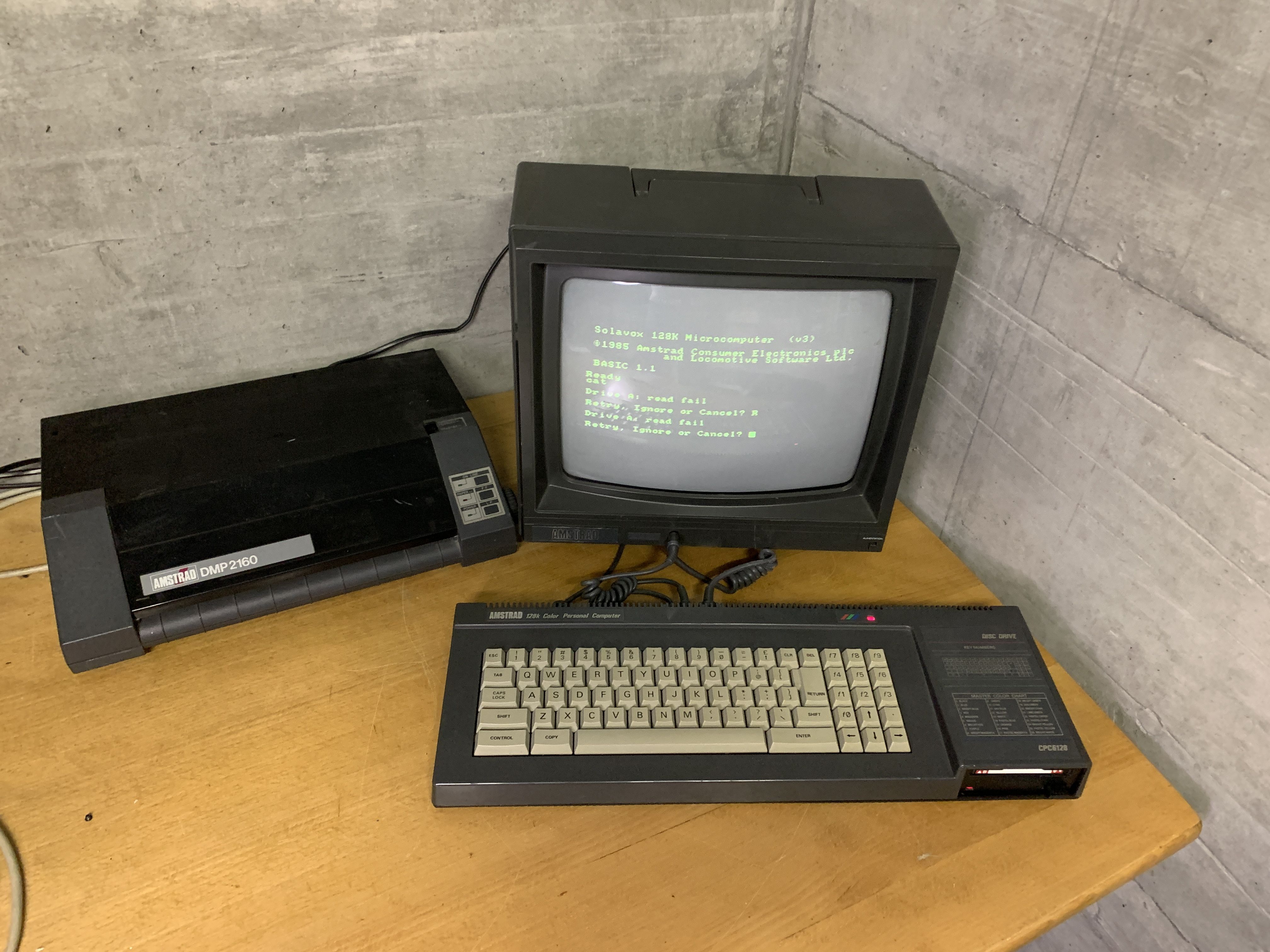 Amstrad CPC 6128